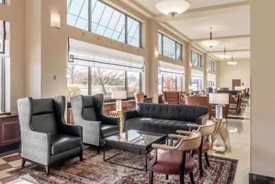 Photo 3 - Drury Plaza Hotel Broadview - Wichita