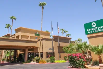 Photo 2 - GreenTree Inn & Suites Phoenix Sky Harbor