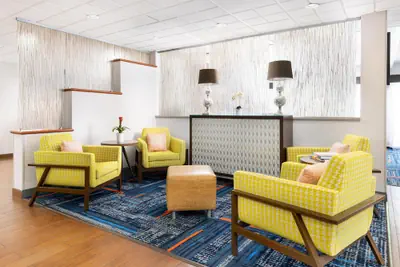Photo 3 - Hampton Inn Naples Central