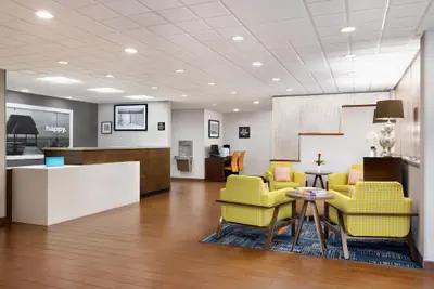 Photo 5 - Hampton Inn Naples Central