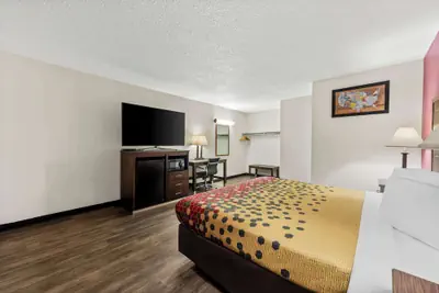Photo 2 - Econo Lodge Fallon Naval Air Station Area