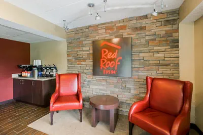 Photo 4 - Red Roof Inn Hilton Head Island
