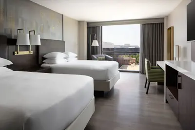 Photo 2 - Dallas/Addison Marriott Quorum by the Galleria