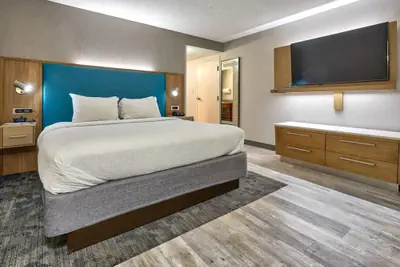 Photo 2 - Country Inn & Suites by Radisson, Hampton Coliseum