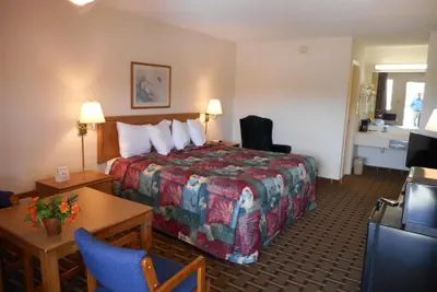 Photo 2 - Americas Best Value Inn Blue Ridge
