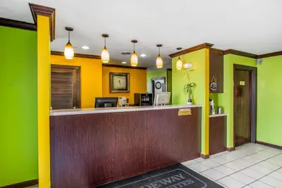 Photo 4 - Rodeway Inn & Suites Smyrna - Nashville Area