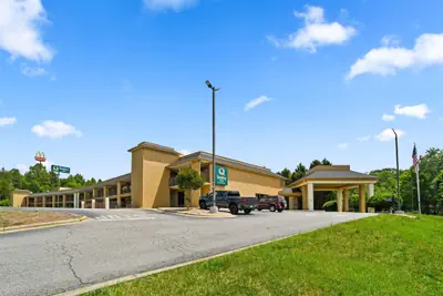Photo 2 - Quality Inn Jonesville I-77