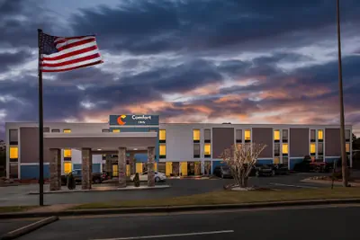Photo 2 - Comfort Inn Laurinburg