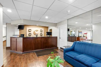 Photo 3 - Comfort Inn Laurinburg