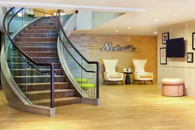 Photo 4 - DoubleTree by Hilton Hotel Nashville Downtown