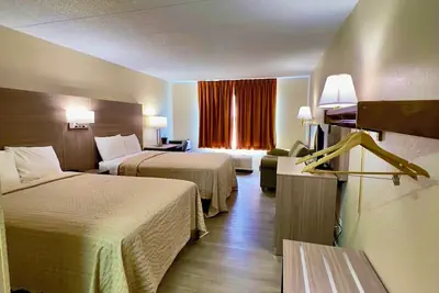 Photo 3 - Econo Lodge Willowbrook