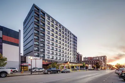 Photo 2 - DoubleTree by Hilton Huntington