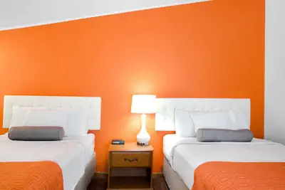 Photo 5 - Howard Johnson by Wyndham Wilmington