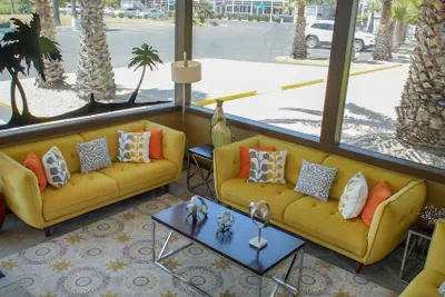 Photo 4 - San Simeon Lodge
