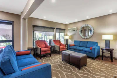 Photo 4 - Comfort Inn Escondido San Diego North County