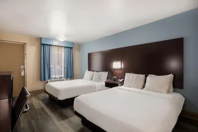 Photo 2 - SureStay Hotel by Best Western Bardstown General Nelson