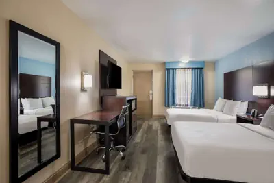 Photo 5 - SureStay Hotel by Best Western Bardstown General Nelson