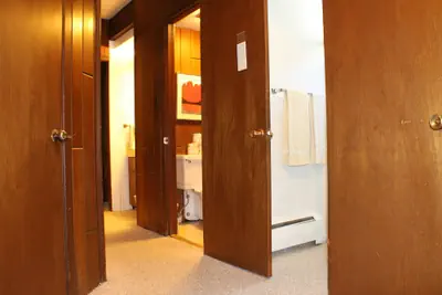 Photo 4 - St. Moritz Lodge & Condominiums