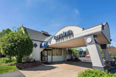 Photo 2 - Days Inn by Wyndham Ann Arbor