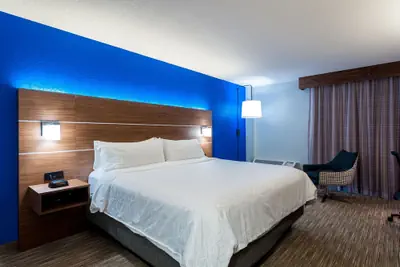Photo 5 - Holiday Inn Express Cape Coral-Fort Myers Area by IHG