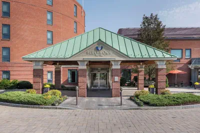 Photo 2 - Beechwood Hotel