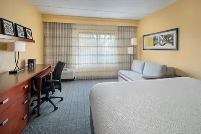 Photo 5 - Courtyard by Marriott Mt. Laurel