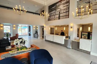 Photo 3 - La Quinta Inn & Suites by Wyndham San Francisco Airport West