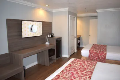 Photo 5 - Best Western Moreno Hotel & Suites