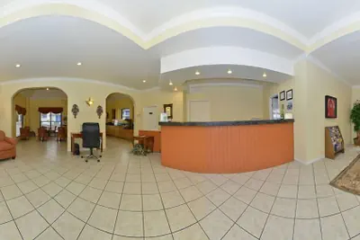 Photo 5 - Americas Best Value Inn Hillsboro