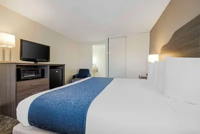 Photo 5 - Best Western Santee Lodge