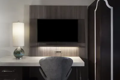 Photo 3 - Hotel Indigo Atlanta Midtown by IHG
