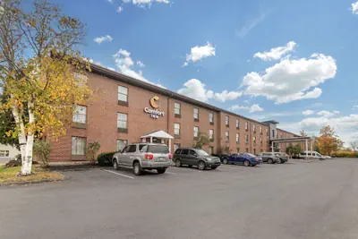 Photo 2 - Comfort Inn South Portland Airport