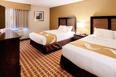 Photo 2 - Quality Inn & Suites Marion