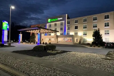 Photo 2 - Holiday Inn Express Allentown North by IHG