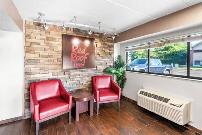 Photo 4 - Red Roof Inn Indianapolis North - College Park