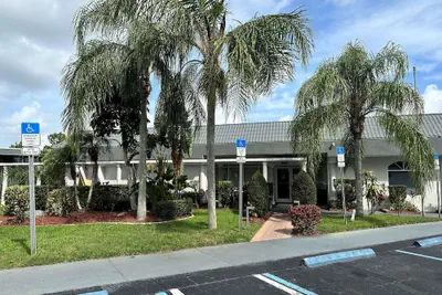 Photo 2 - Ramada by Wyndham Cocoa