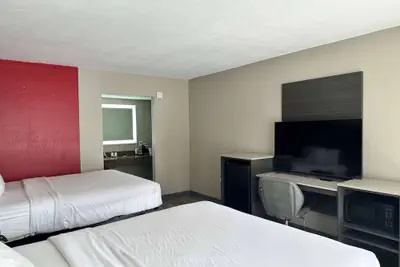 Photo 5 - Ramada by Wyndham Cocoa