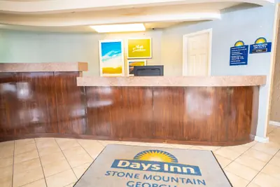 Photo 4 - Days Inn by Wyndham Atlanta Stone Mountain