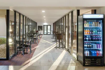 Photo 4 - Best Western Plus Sparks-Reno Hotel