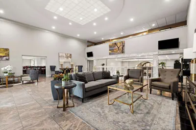 Photo 4 - Best Western Plus Concordville Hotel