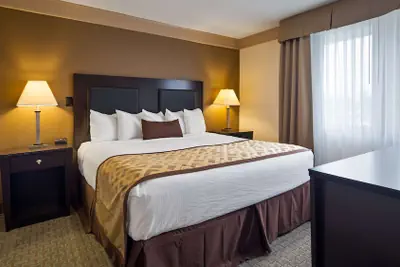 Photo 2 - Best Western Plus Concordville Hotel