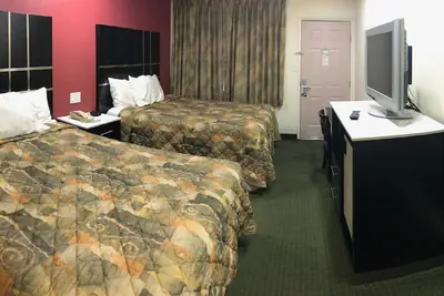 Photo 3 - Days Inn by Wyndham Oroville