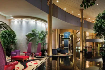 Photo 4 - DoubleTree by Hilton Washington Dulles Airport