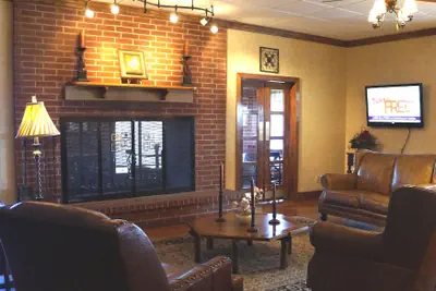 Photo 4 - Plaza Inn