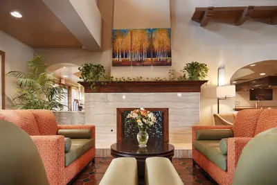 Photo 3 - Best Western San Dimas Hotel & Suites