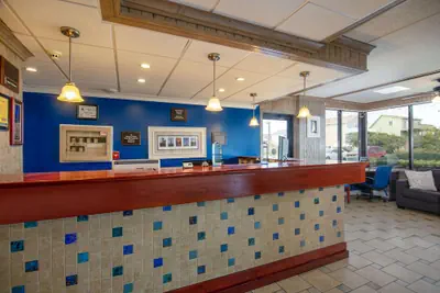 Photo 4 - Travelodge by Wyndham Outer Banks/Kill Devil Hills