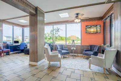 Photo 5 - Travelodge by Wyndham Outer Banks/Kill Devil Hills