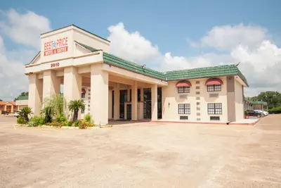 Photo 2 - Best Price Motel and Suites