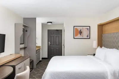Photo 5 - Holiday Inn Redding by IHG