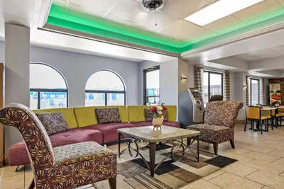 Photo 3 - Quality Inn Bowling Green South